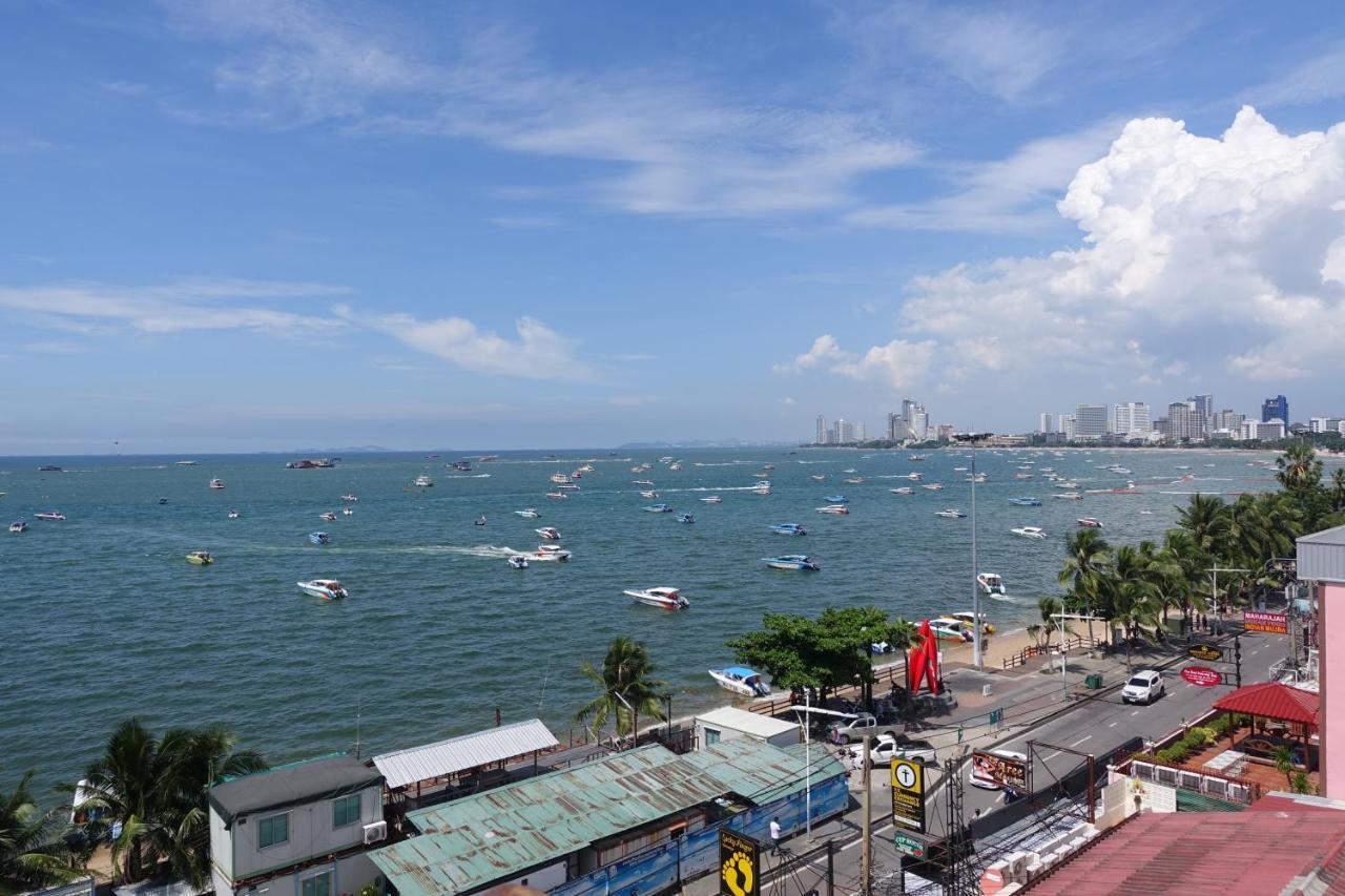 Serene Hotel Pattaya Bagian luar foto